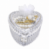 Hajj & Umrah Gift Set – Heart-Shaped Decorative Box