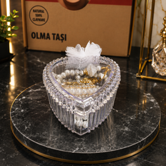 Hajj & Umrah Gift Set – Heart-Shaped Decorative Box