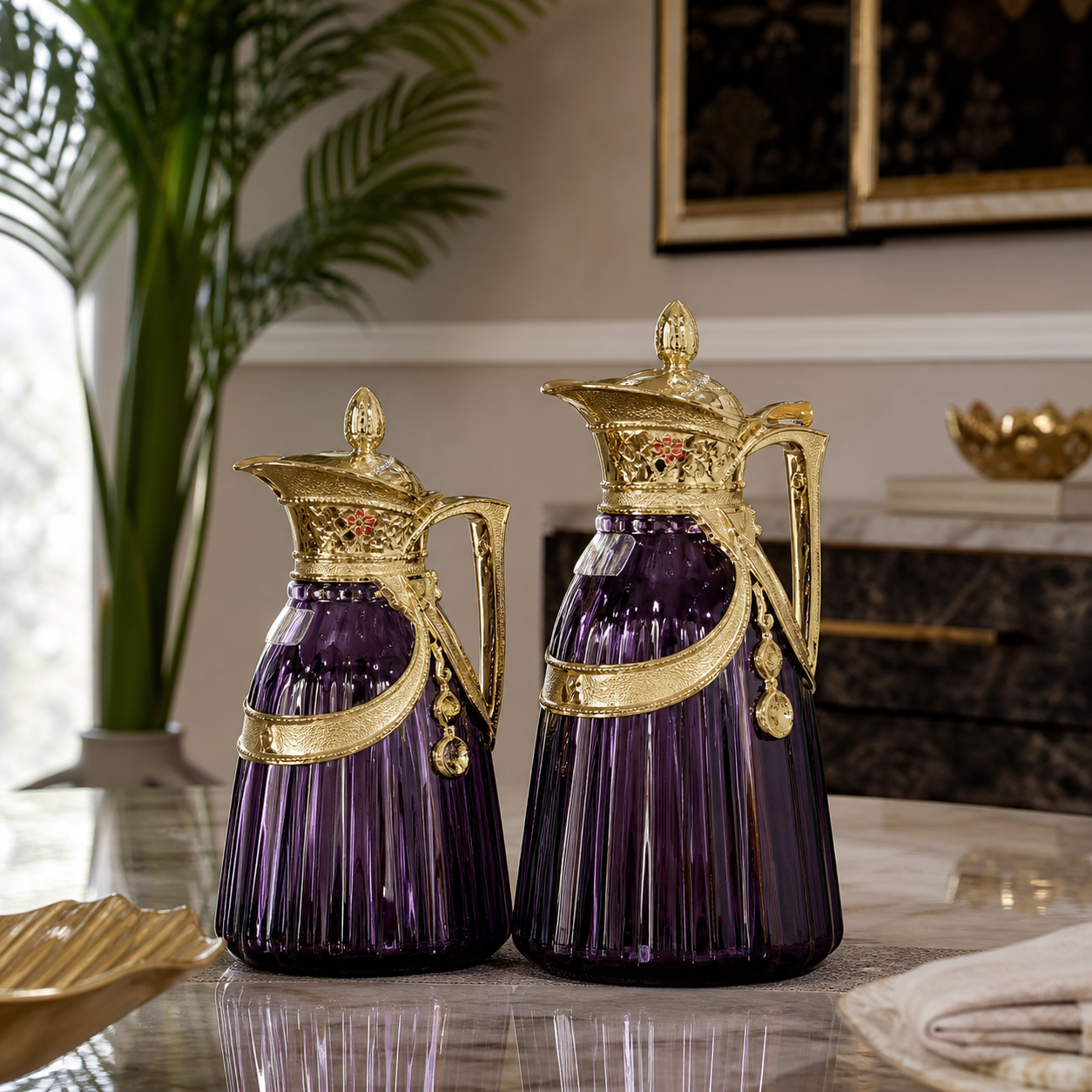 Purple metal flask gift set with gold-tone lid and handle, 0.7 L and 1.0 L