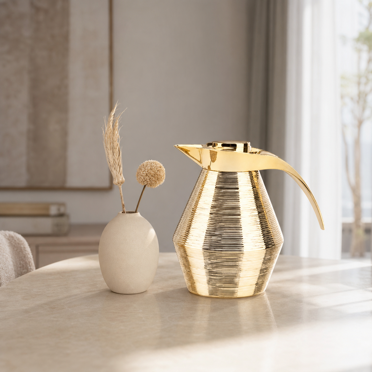 Gold flask with a ribbed body, 1.0 litre