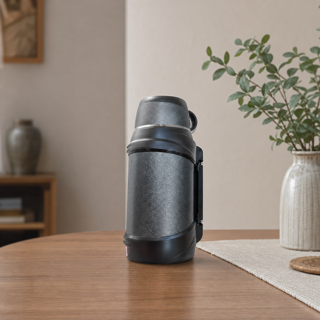 Dark grey gunmetal stainless steel flask, available in 1.6 L, 2.0 L and 2.5 L