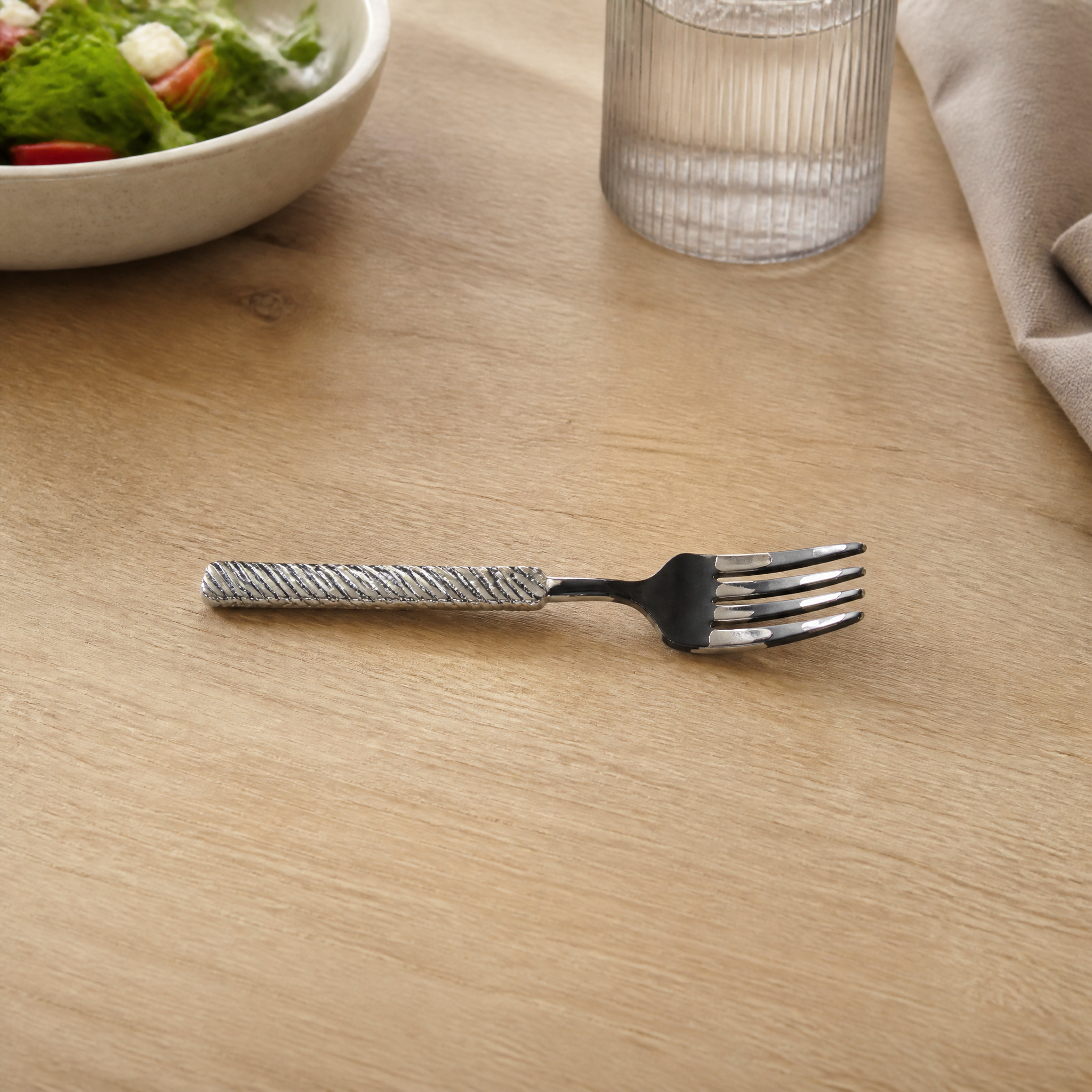 One of six dinner forks 21.2 cm