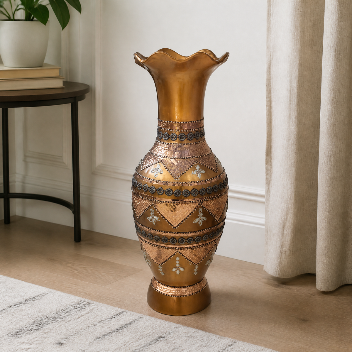 Gold decorative vase with mirrored mosaic-style trim 60 cm